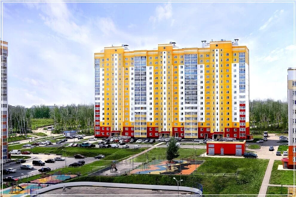 улица раздольная 76 корпус 1 орел. жк болховский орел. , 28. продается частный дом. улица генерала лаврова 12 орел.