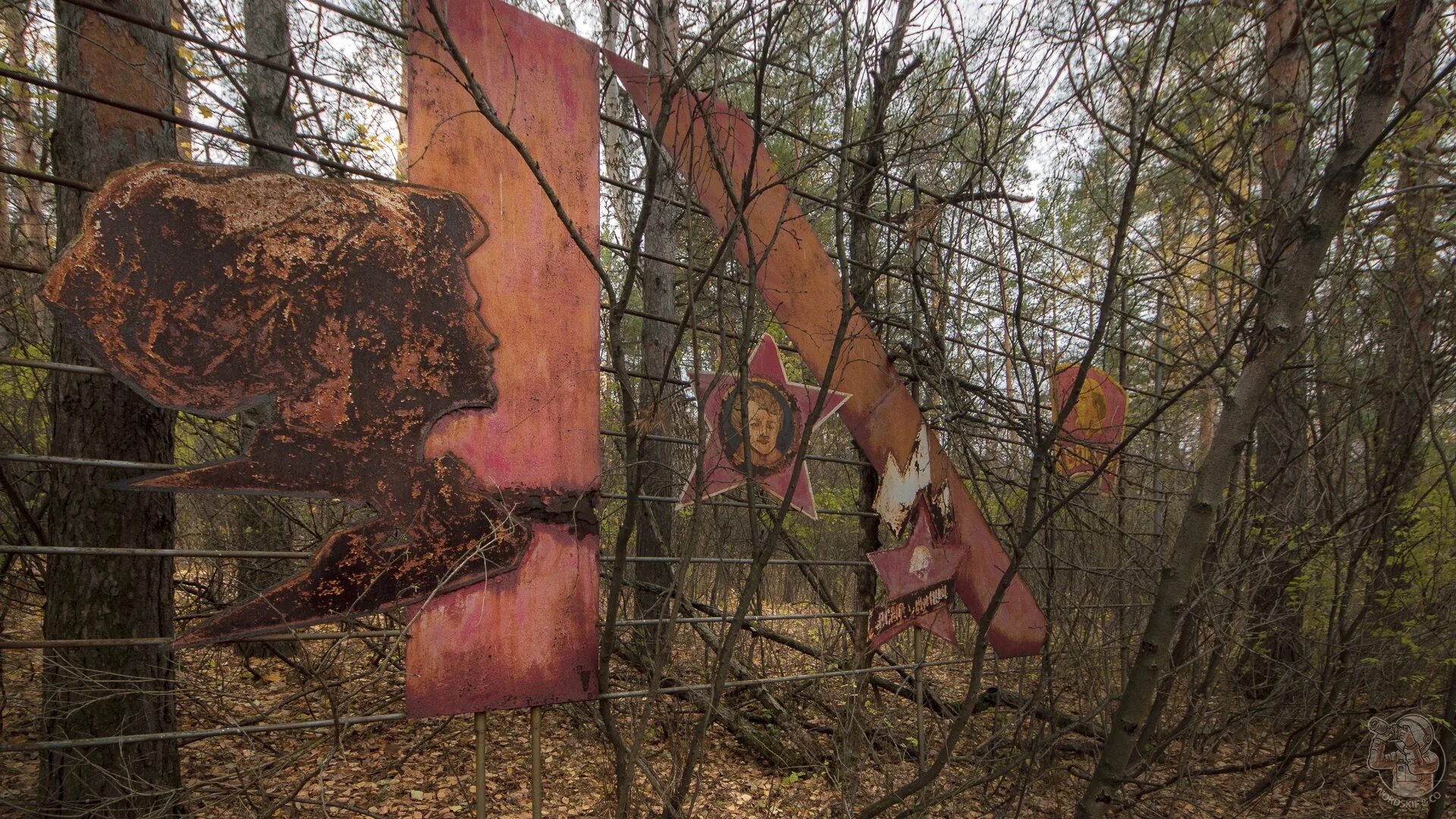 Camp 13. Пионерлагерь Дубки. Пионерский лагерь Дубки. Заброшенный лагерь Дубки. Заброшенный Пионерский лагерь Балтиец.