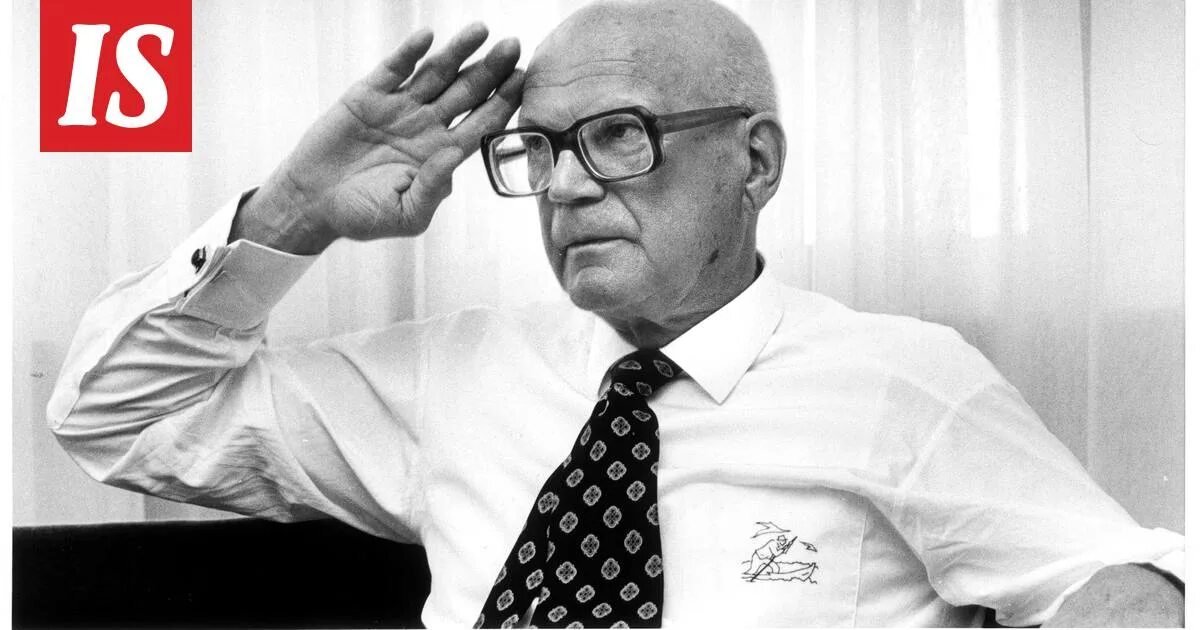Mistral metal gear. Урхо калева кекконен в молодости. Sergey kekkonen mistral full mgr. Урхо калева кекконен. Sergey kekkonen.