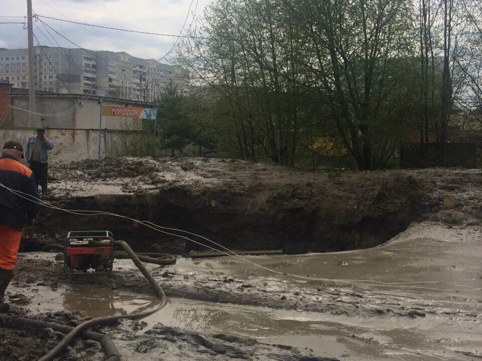 Почему нет воды в пролетарском