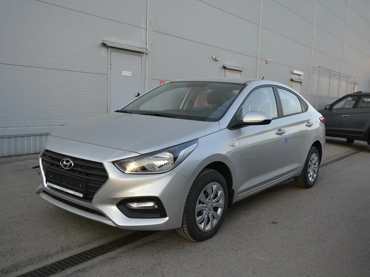 Solaris 2 2025. Hyundai solaris 1.6 active plus. hyundai solaris 2025. hyundai solaris 2 серебристый. солярис 2 поколение рестайлинг серебристый.