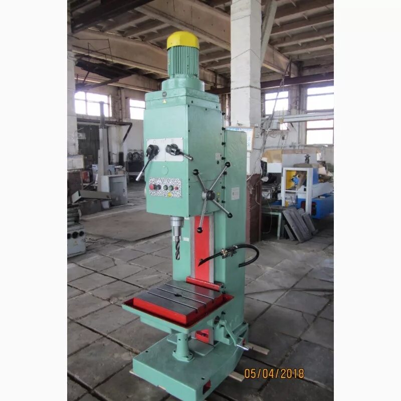 Шлифовальный станок 3т161е. Станок токарный а 62 а62. Радиально сверлильный станок м55. Габариты станка радиально-сверлильного 2а554. Станок фото 2.