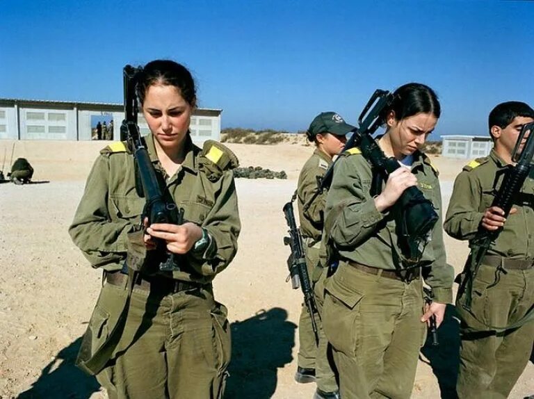Сколько женщин служит. Солдат ЦАХАЛ. Израильская армия ЦАХАЛ. Панама ЦАХАЛ.