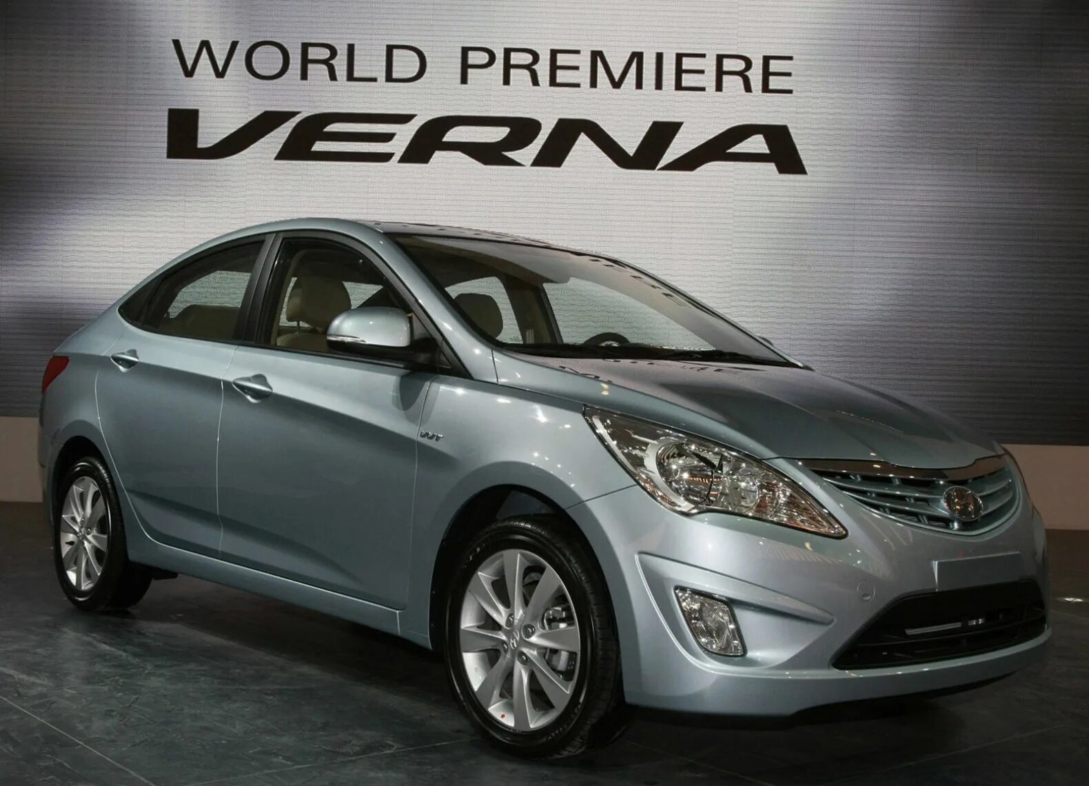 Купить хендай верна. Hyundai Verna 2011. Hyundai Verna 2010. Hyundai Accent 2011. Hyundai Verna 2012.