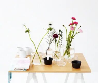 There are flowers in the vase