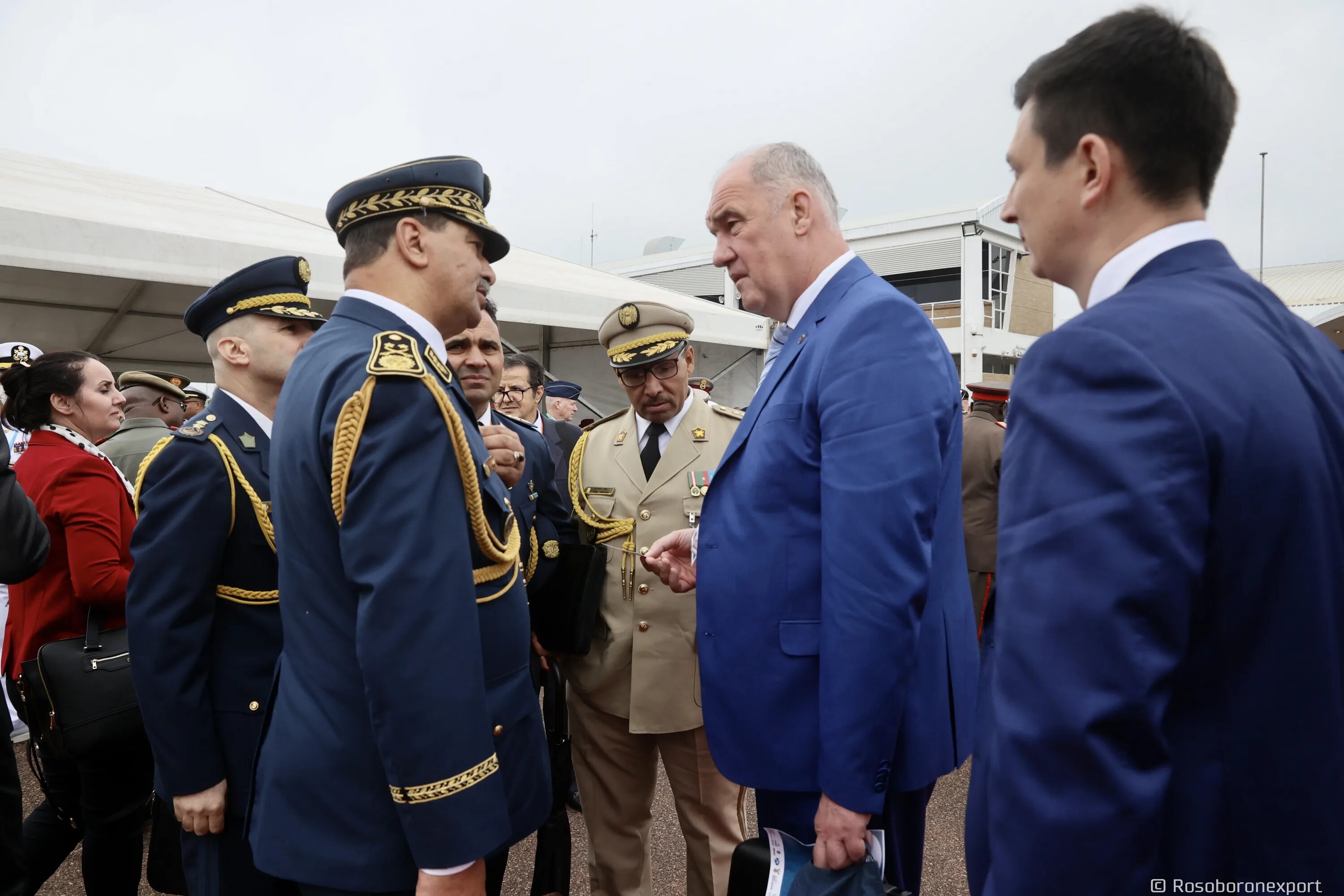 Add 2022. Charger 2023. Феррари 2022. Add 2022. Абу даби рособоронэкспорт выставка 2023.