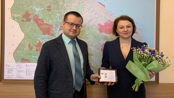 Росимущество мурманск. Росимущество зеленый. Федеральное агентство по управлению государственным имуществом. Росимущество картинки. Логотип росимущества.