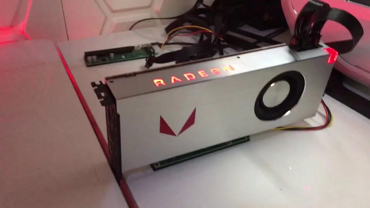 Rx vega 64 купить. RX Vega 64. AMD RX Vega 64. Sapphire RX Vega 64 Limited Edition. RX 580 Vega 64.