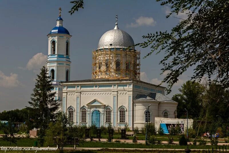 Село алексеевка алексеевского района самарской области. Церковь Казанской Алексеевка Самарской. Храм Казанской иконы Божией матери с. Алексеевское.. Храм Алексеевка Алексеевский район.