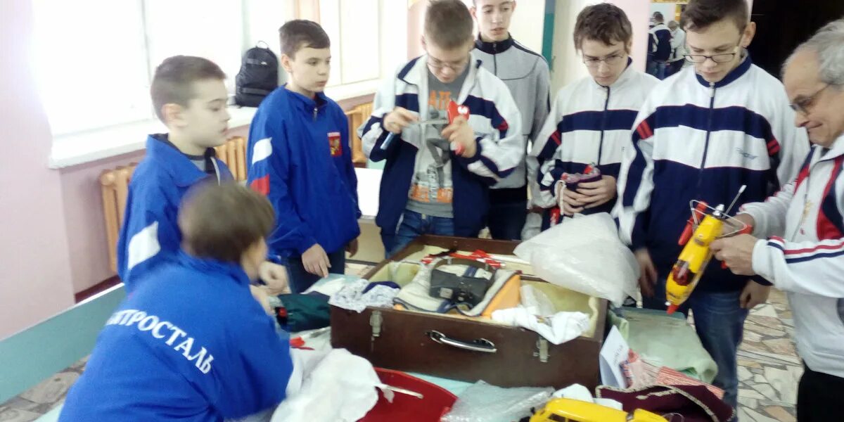 Студия юных техников. Станция юных техников электросталь. Ремонт бытовой техники электростали. Техник электросталь. Станция юных техников евпатория.