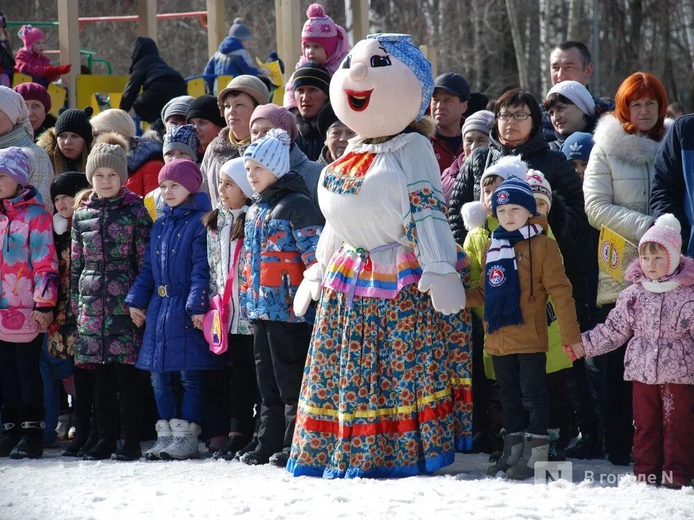 Сормовский парк Нижний Новгород Масленица. Масленица Нижний Новгород 2020. Народные гуляния в Нижнем Новгороде. Масленица в Новгороде. Автозаводский парк нижний новгород масленица 2024