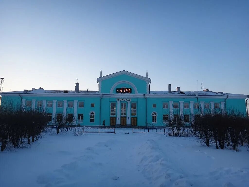 Татарск новосибирская. Татарск Новосибирская область. Татарск ЖД вокзал. Вокзал в городе Татарске. Татарск Новосибирская область вокзал.