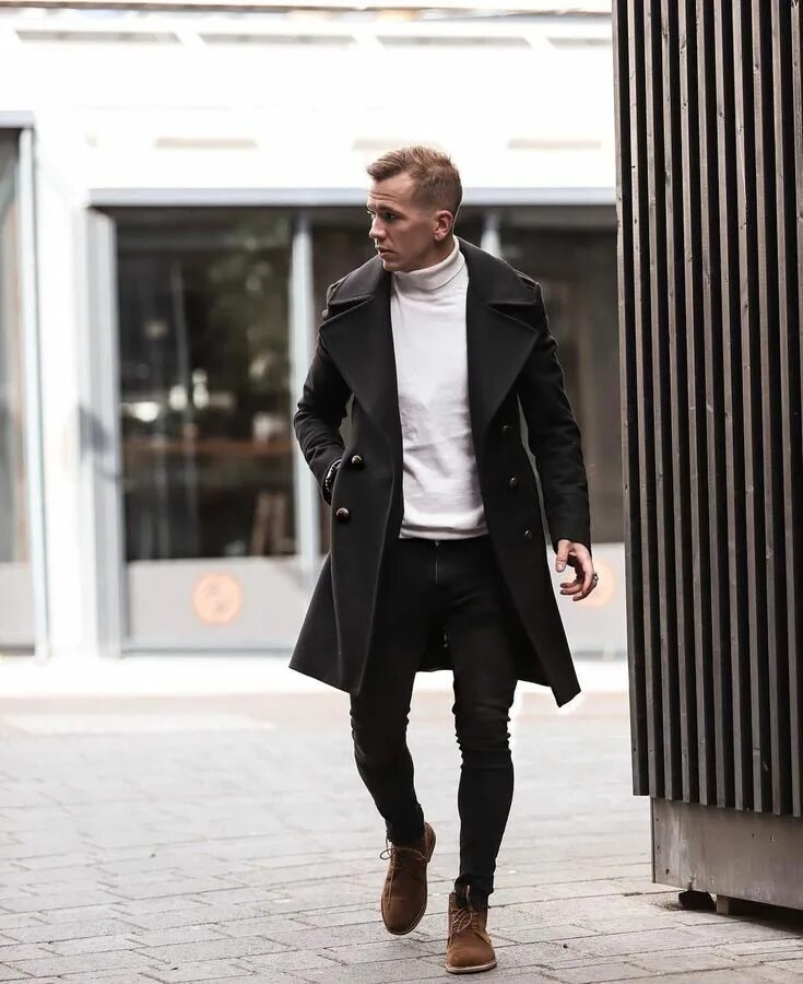 Mens peacoat outfit. Что одеть под пальто мужчине. Пальто мужское кэмел двубортное стрит стайл. Что одеть под пальто мужчине. Мужские ботинки челси аутфиты.