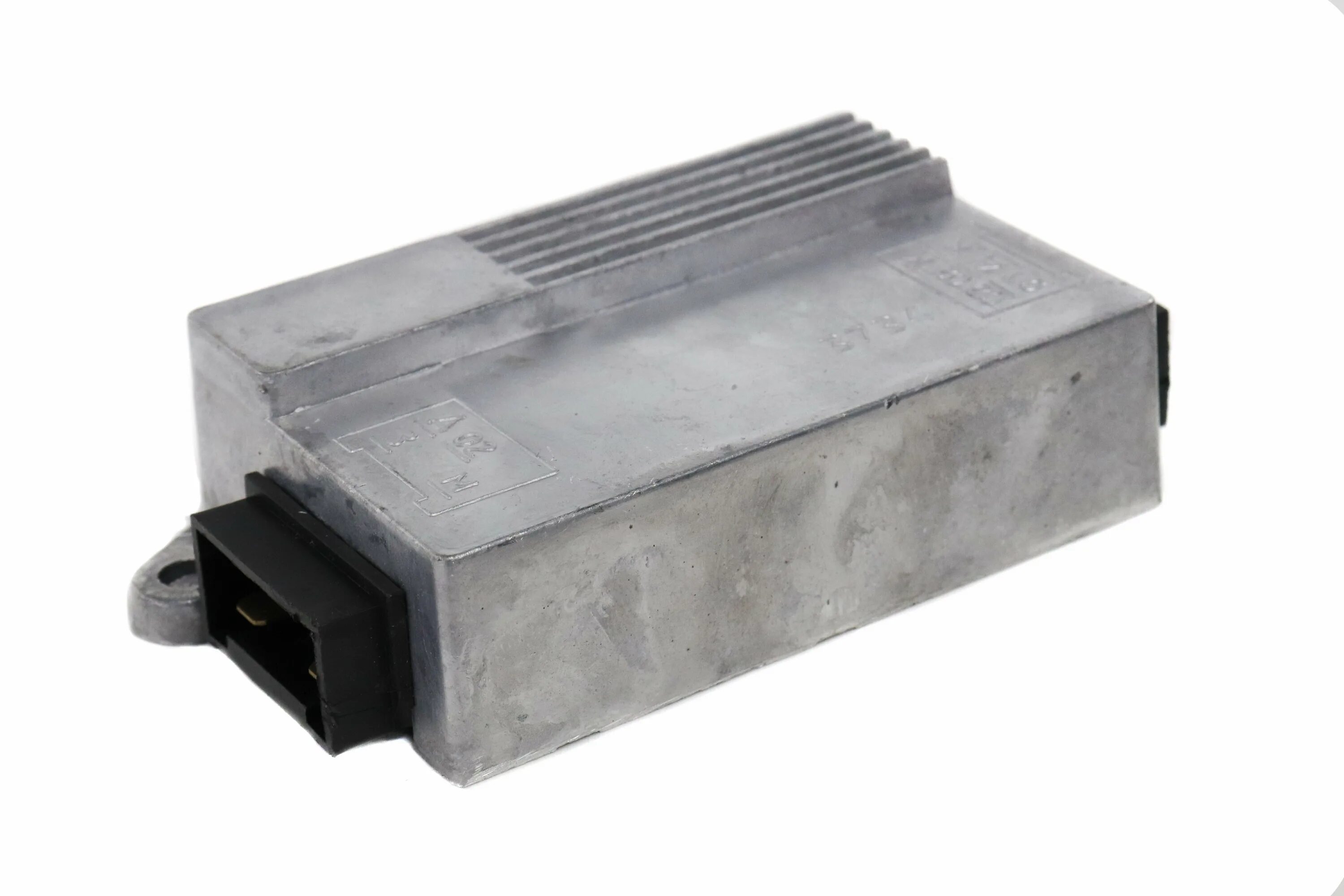 коммутатор на минск 125 12 вольт. коммутатор минск 12в 65 ватт. коммутатор минск 12в. коммутатор минск восход 12в. 3734.