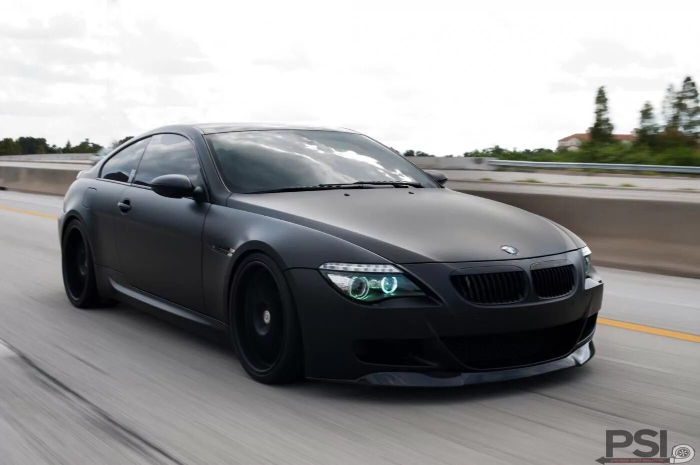 Песня черный мат. БМВ м6 е63. BMW m6 Black. BMW m6 e63 черный. BMW m6 тонированная.