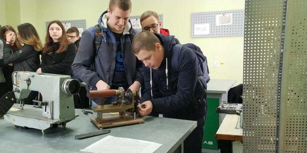 Колледж Иванова-Радкевича Красноярск. Ивановский колледж легкой промышленности Иваново. Колледж легкой промышленности. Омский техникум легкой промышленности. Ивановский колледж промышленности