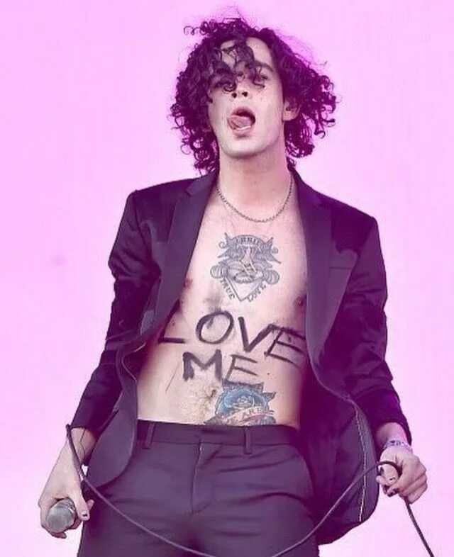 Имя хили. The 1975 мэтти хили. matthew healy. the 1975 солист. мэтью хили 1975.