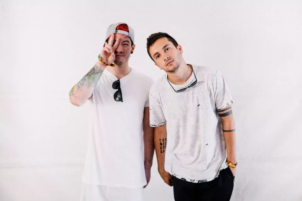 21 Pilots. Группа твенти Ван. Twenty one Pilots фото группы. 21 Pilots 2015. Группа 21 50