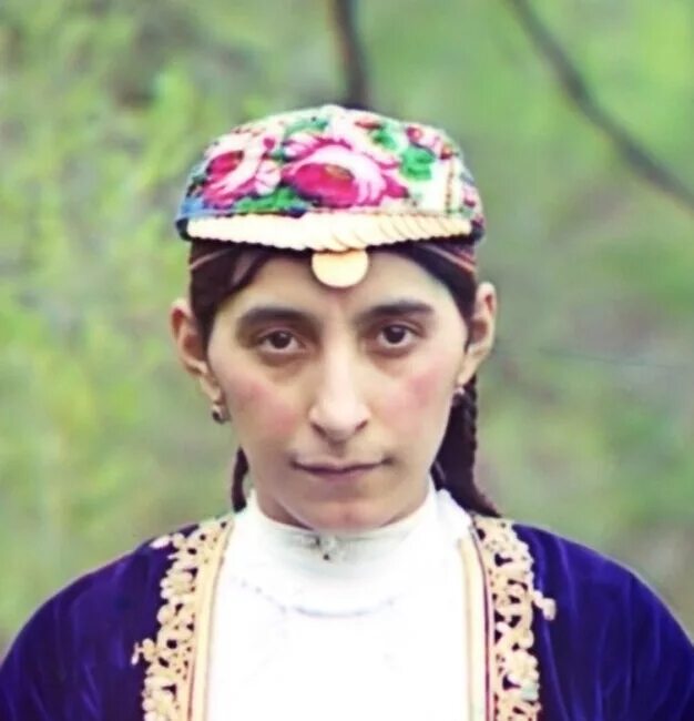 армянки некрасивые. некрасивая девушка армянка. армянская модель гуччи армине. модели гуччи. армянки некрасивые.