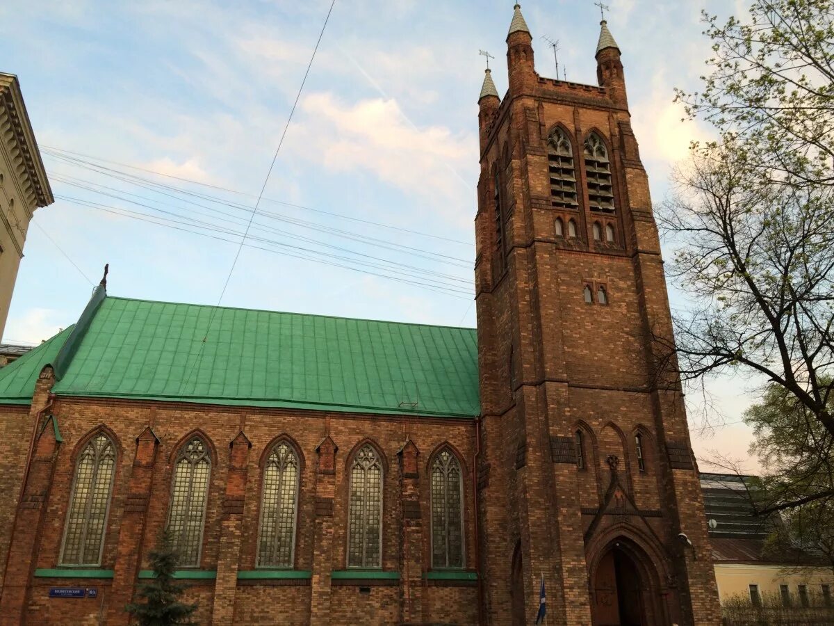 англиканская церковь вознесенский переулок. англиканская церковь святого андрея сайт москва. англиканский собор святого андрея зал. англиканский собор святого андрея. англиканская церковь в москве вознесенский переулок.