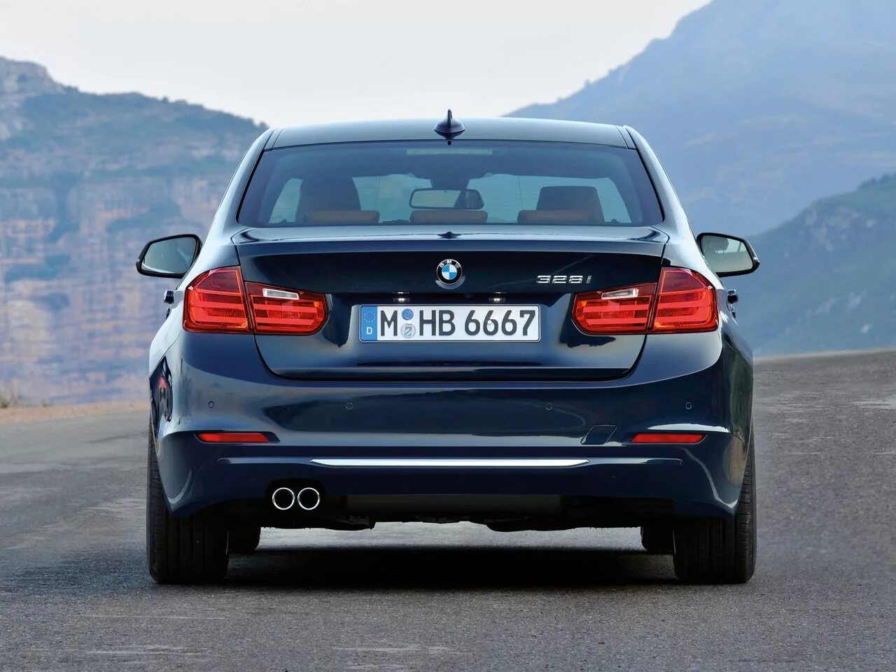 Bmw 3 задний. БМВ f30 седан. BMW 3 f30 f31 gt f34. F31 BMW седан. BMW 320d зад.