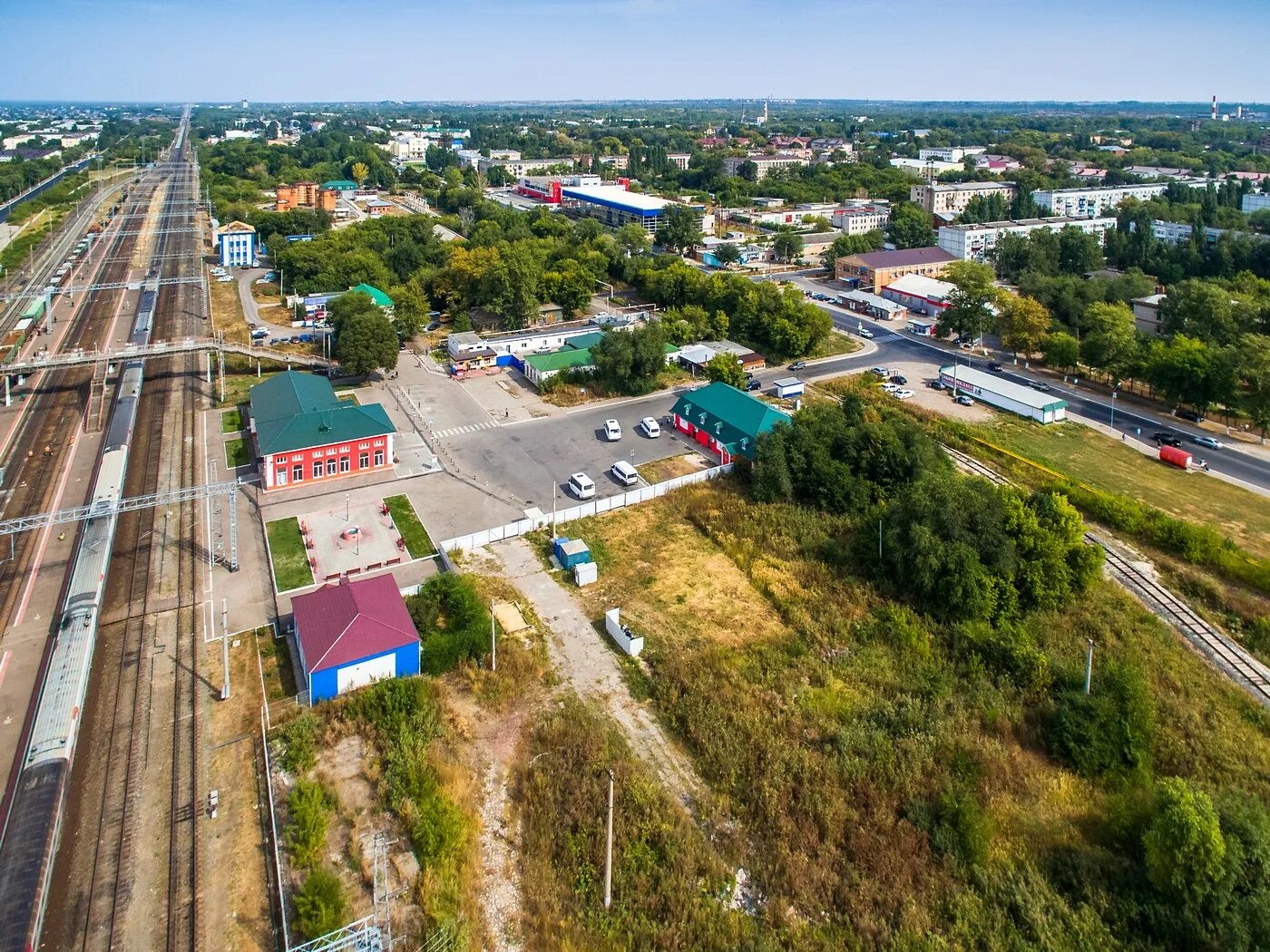 Город чапаевск самарской области. Тосэр чапаевск. Чапаевск проспект. Чапаевск с высоты птичьего полета. Жд станция чапаевск.