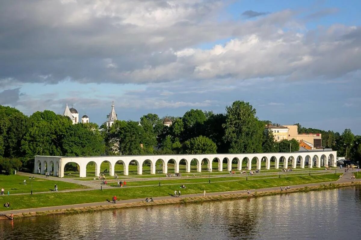 М новгород. Новгородский Кремль. Летний Великий Новгород. Ярославово Дворище вид сверху. Ярославово Дворище панорама.