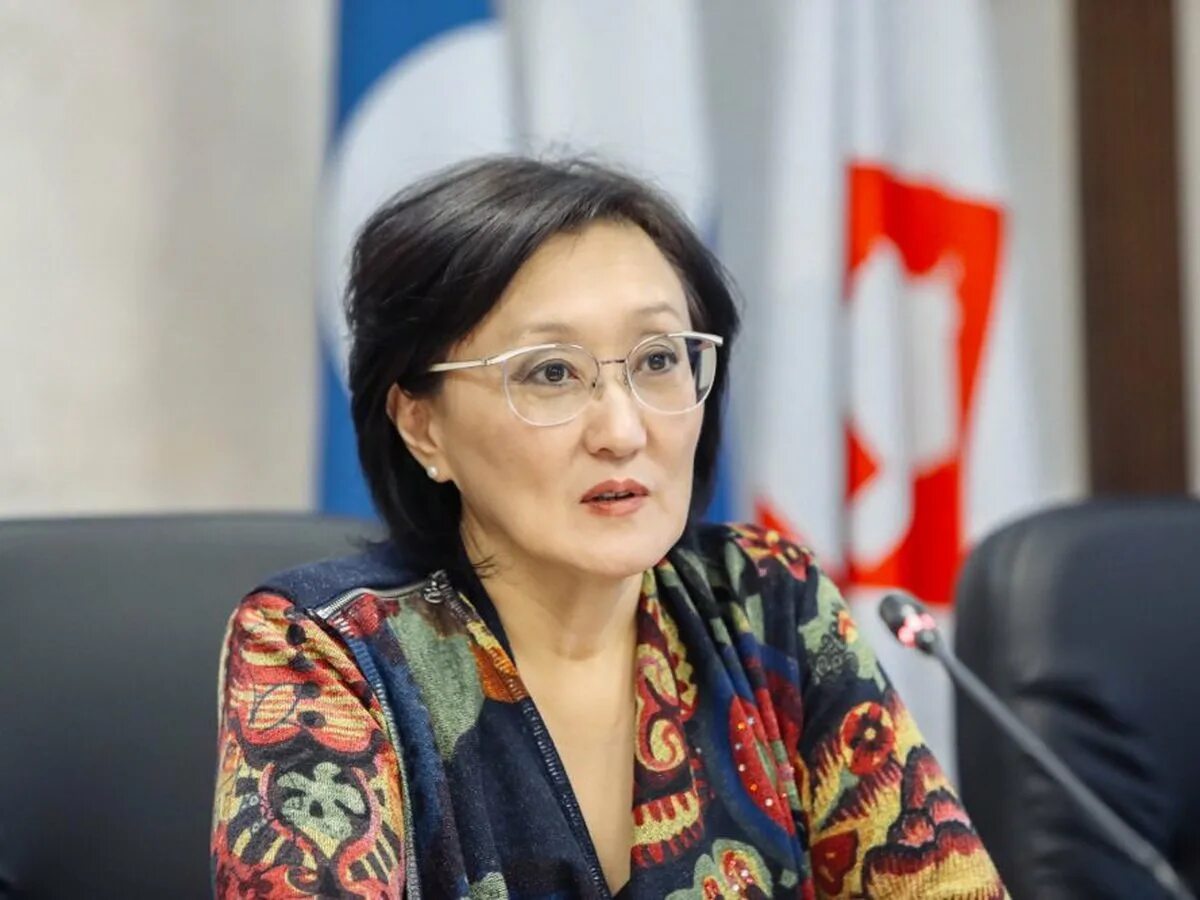 Мэр якутии. Мэр города иркутска 2021 сардана. Мэр якутии. Авксентьева мэр якутска. Мэр якутии.