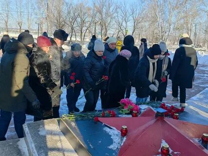 Дань памяти героев