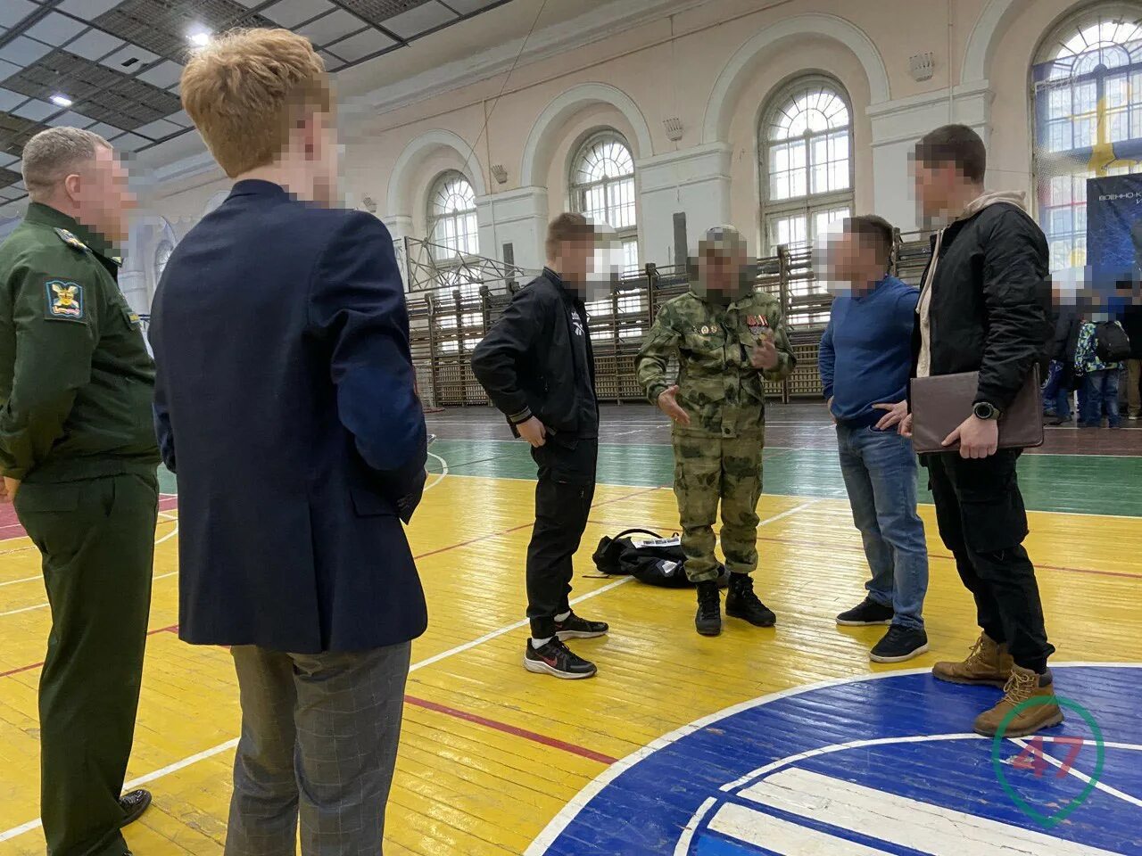 Что нибудь военное. Военное представительство.