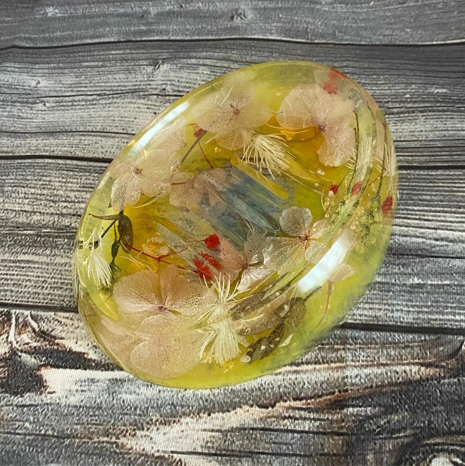 Мыльница из эпоксидки. Квадратная мыльница из эпоксидной смолы морская тематика. Мыльница из смолы. Эпоксидная смола мыльница. Мыльница из смолы.