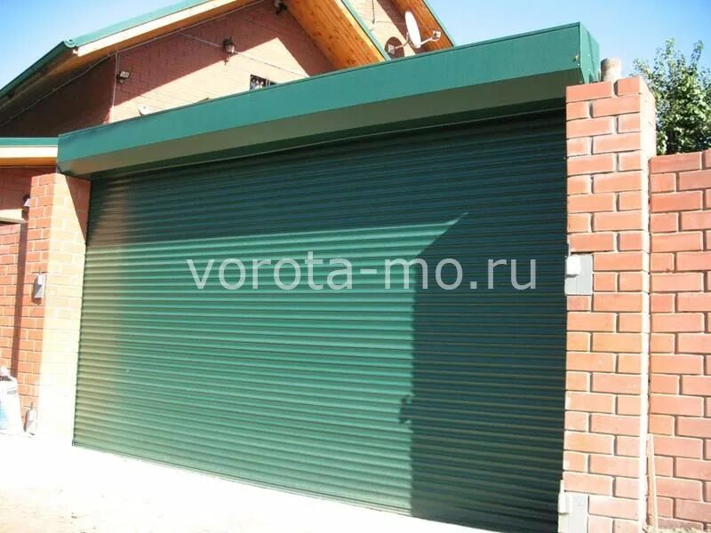 Рольставни алютех антрацит. Уличные рольворота дорхан. Doorhan ворота рольставни. Роллетные ворота алютех. Ворота рольворота.