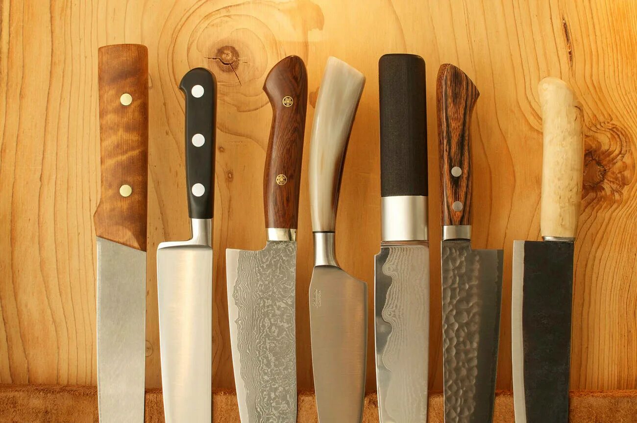 Материал кухонного ножа. Китчен Книфе. Кухонный нож. Kitchen Knife ножи. Ножи кухонные под старину.