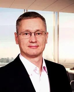 Автором менеджер