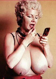 Retro grandmothers big boobs (64 photos) .