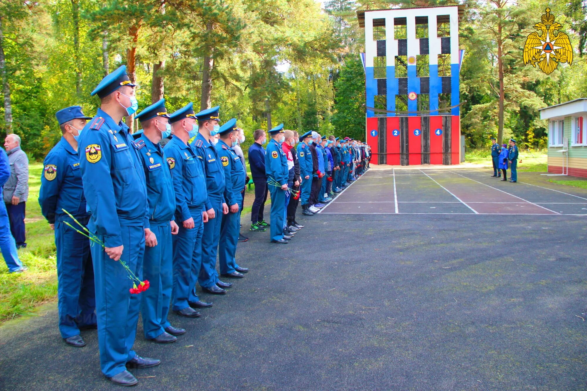 МЧС по Смоленской. МЧС Смоленск. Башня пожарно прикладной спорт. МЧС построение.