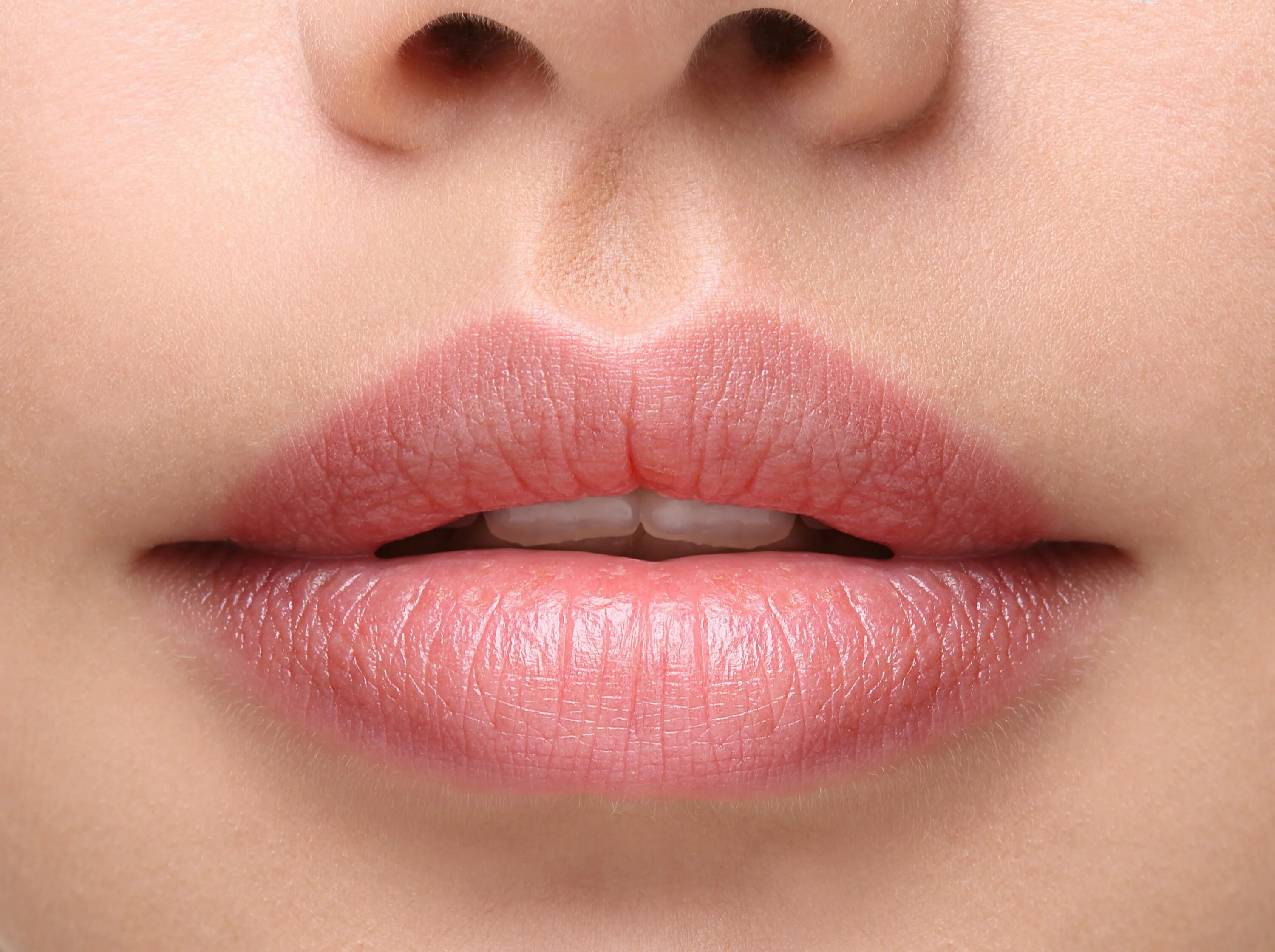 Close lips. Красивые губы. Женские губы. Красивые женские губы. Женские губы без помады.