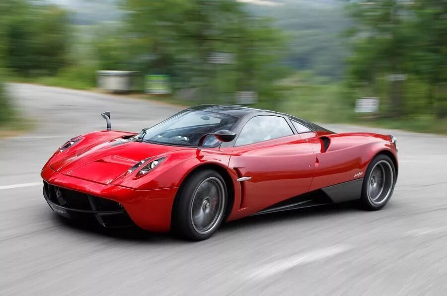 Машина pagani huayra. Машина пагани хуайра. Pagani huayra roadster. Машина pagani huayra. Спорткар pagani huayra.