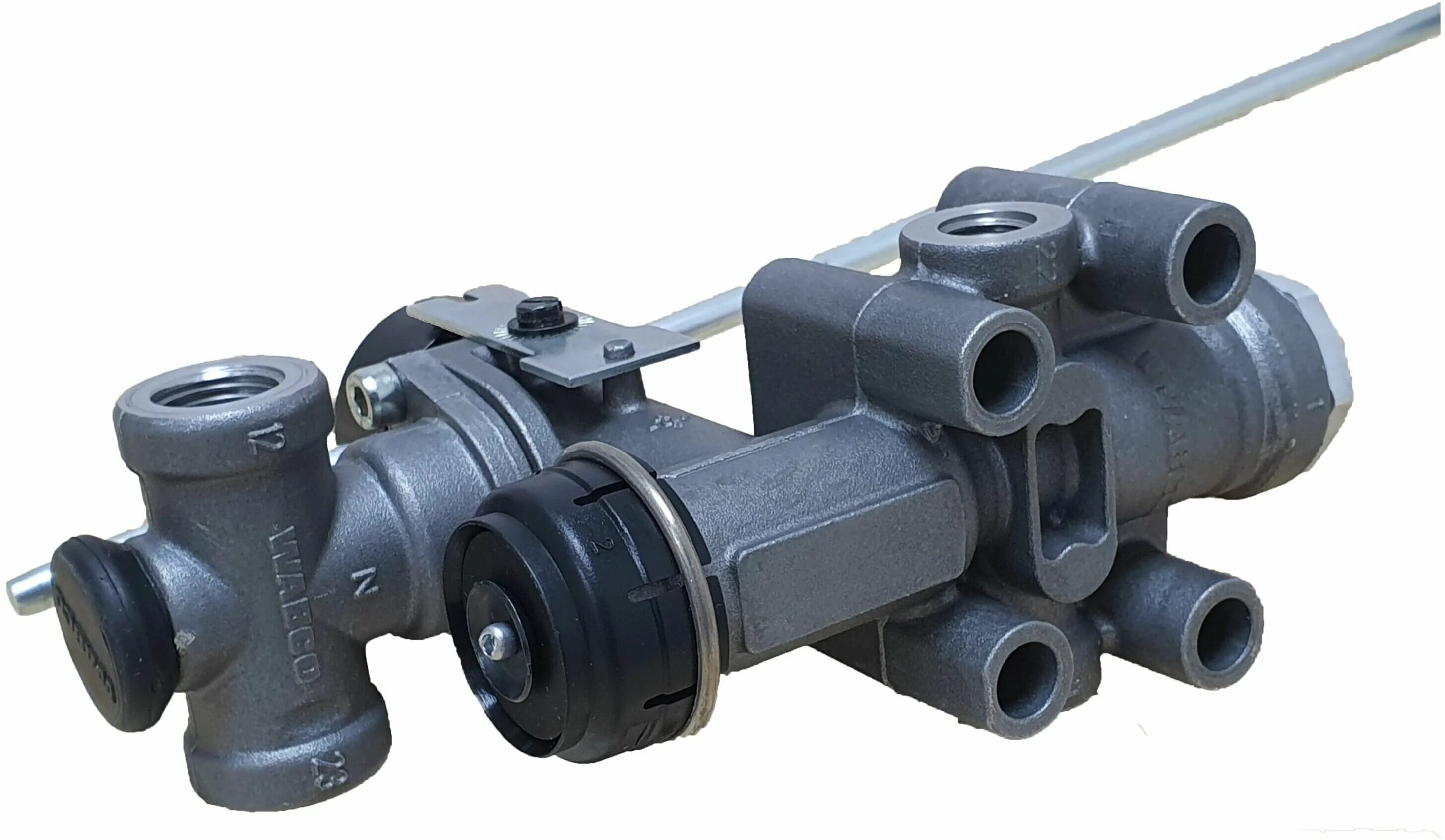 Кран уровня пола 4640060027 wabco. 4640060020 кран уровня пола wabco. Sv1470 кран уровня пола. 4640060020 кран уровня пола wabco. Кран уровня пола 3 выхода.