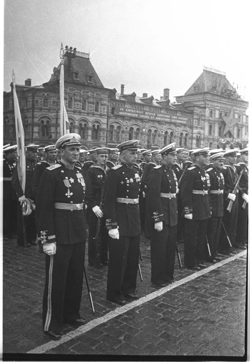 Первый парад победы. Первый парад Победы 24 июня 1945 года. ВОВ парад Победы 1945. Первый парад Победы на красной площади 1945. Сводный полк ВМФ на параде Победы 1945.