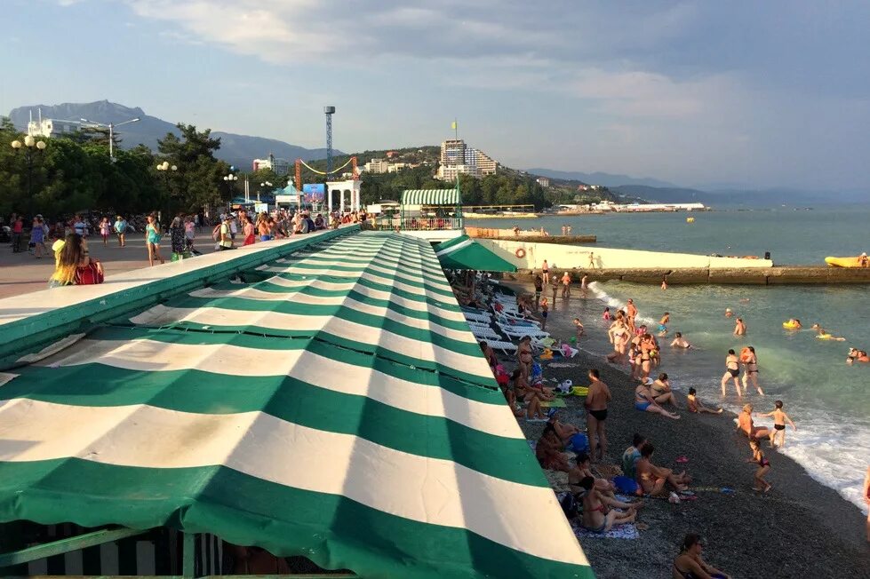 Королевский пляж Алушта - 66 фото