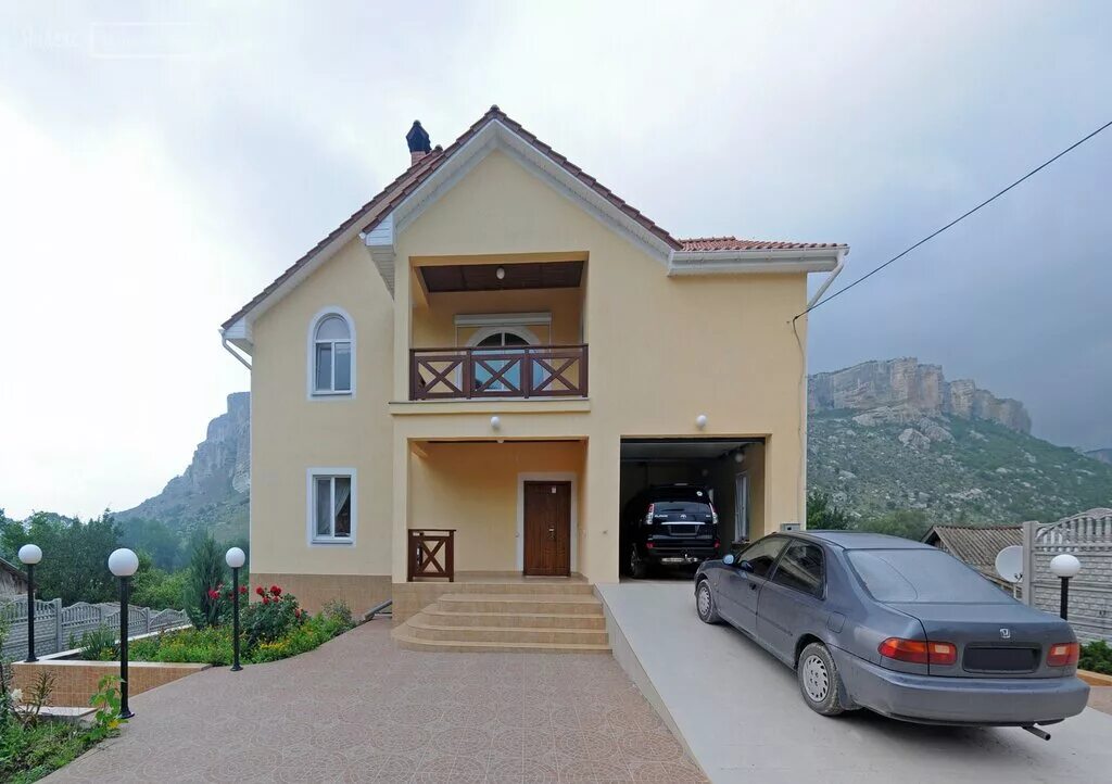 Дом в бахчисарае. Жильё в бахчисарайском районе крым. Продается дом в бахчисарае по ул 8 марта. Бахчисарай холмовка. Ул южная,27 бахчисарай.