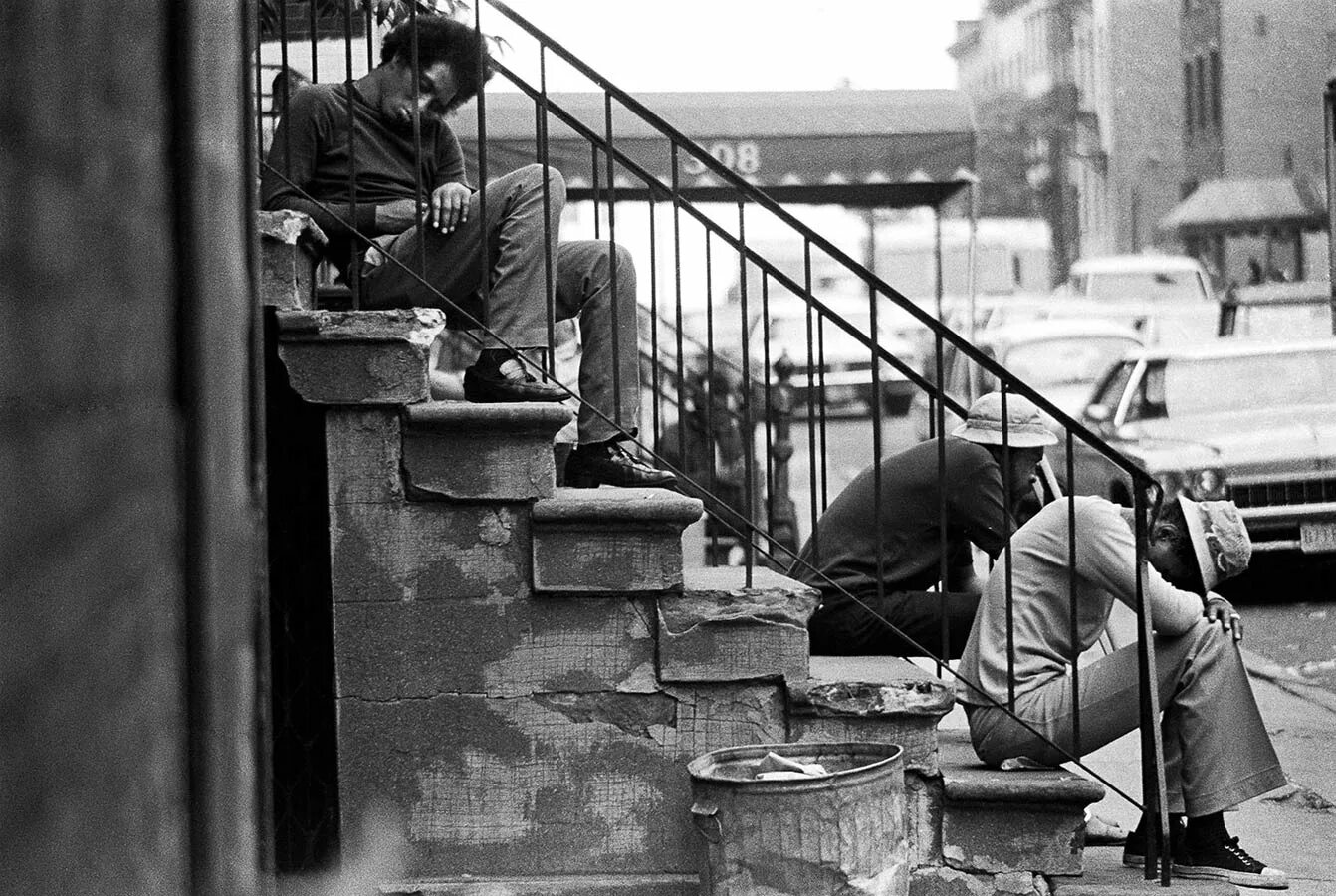 Экономические кризисы 1970 х. Нью Йорк 70х. Нью Йорк 70е. Нью Йорк 80е молодежь. Великая депрессия Нью Йорк.
