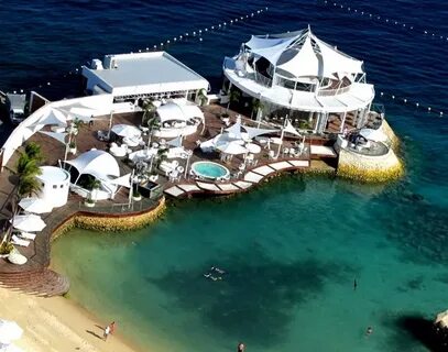 Beach club остров