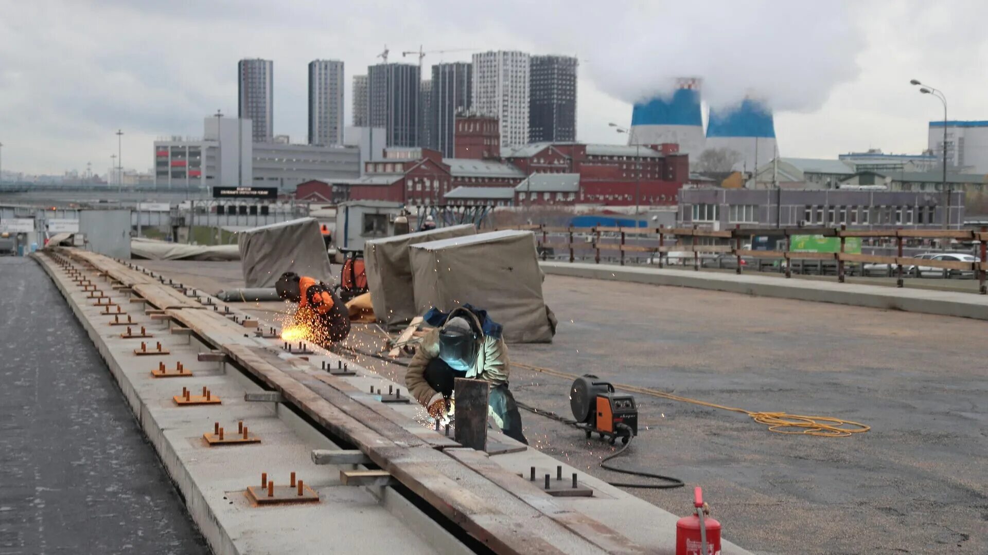 Офис газеты. Эстакада генерала дорохова. Москва выполненные работы. Стилобатов. Москва выполненные работы.