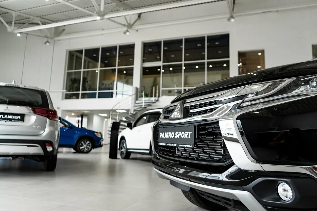 Мицубиси пермь. Автосалон Mitsubishi Пермь. Автосалон Митсубиси в Перми.