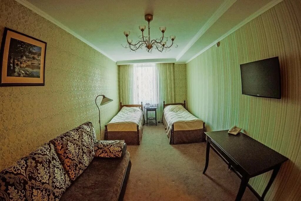 Фандорин отель кабардинка. Арт отель белгород фото. Гостиница гражданский проспект. Гражданский 25 белгород. Номер в мотеле.
