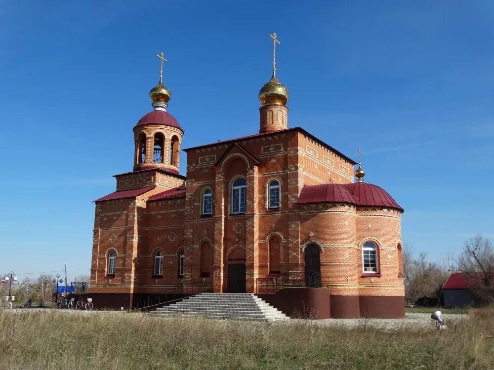 Храм Покровка Кваркенский район. Церковь в Покровке Кваркенского района. Село Покровка Кваркенский район. Село Покровка Оренбургской области Кваркенский район.