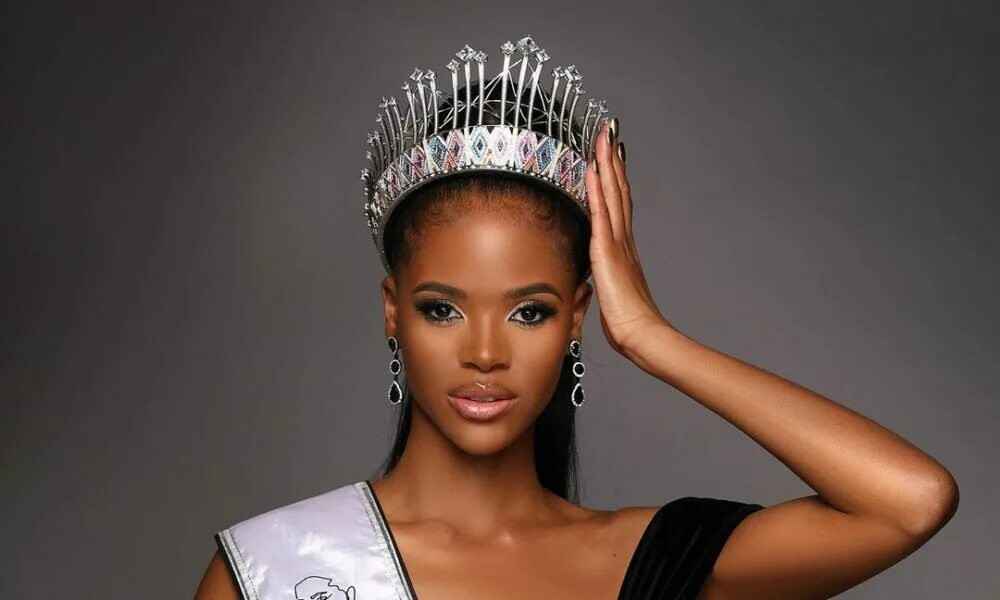 Мисс центральная африка. Мисс африка 1980. Miss africa. Miss africa. Лалела мсване.