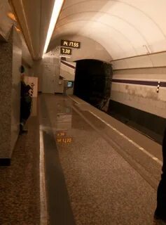 Метро комендантское санкт